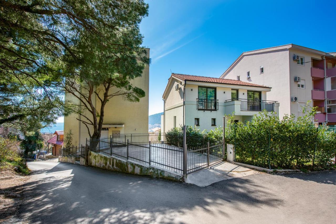 Villa Lazi Sea View Будва Экстерьер фото